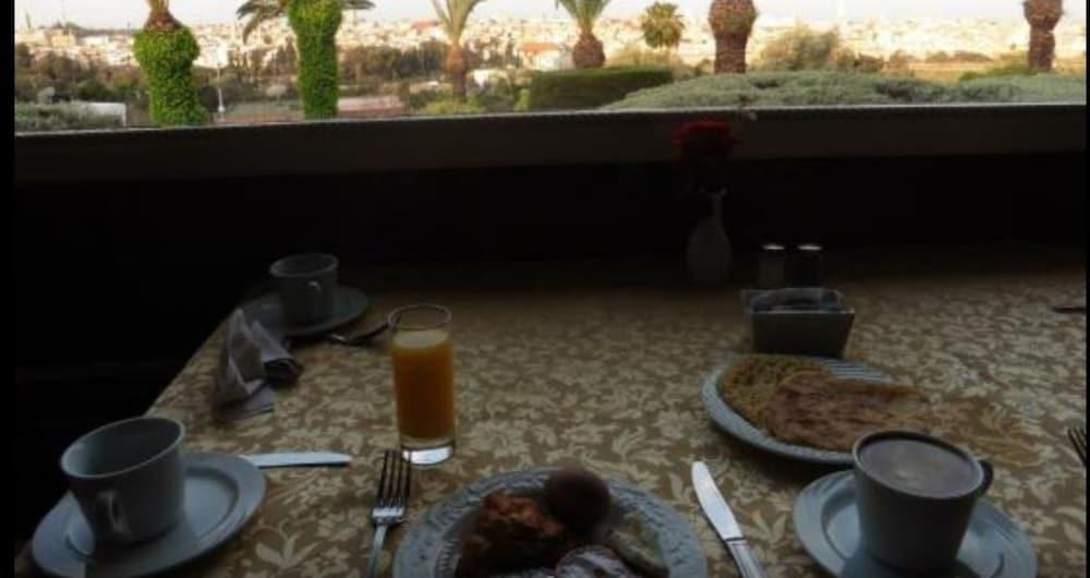 Hotel Transatlantique Meknès Esterno foto