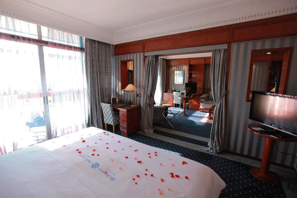 Hotel Transatlantique Meknès Esterno foto